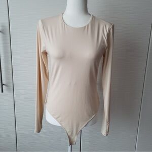 H&M Beige Long Sleeve Bodysuit